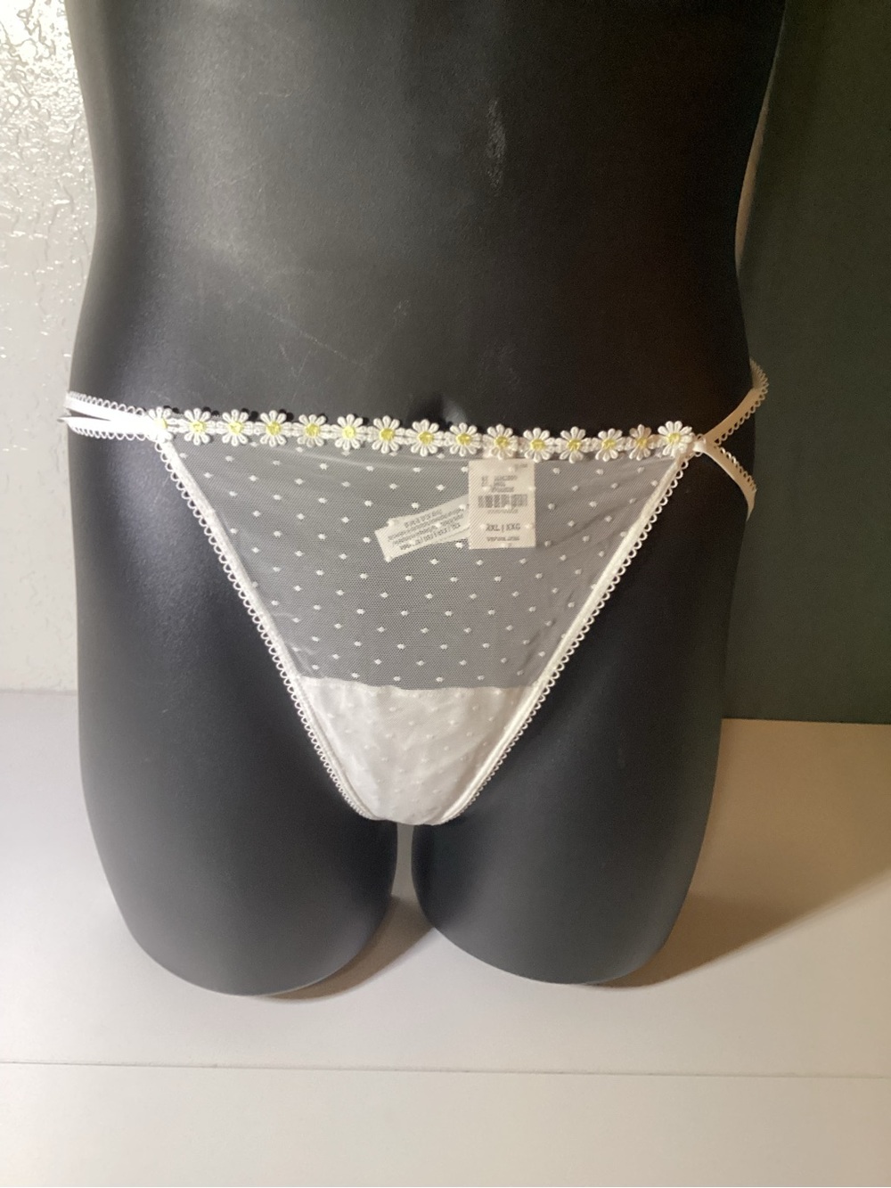 PINK Victoria's Secret White Dotted Mesh Daisy Trim Thong